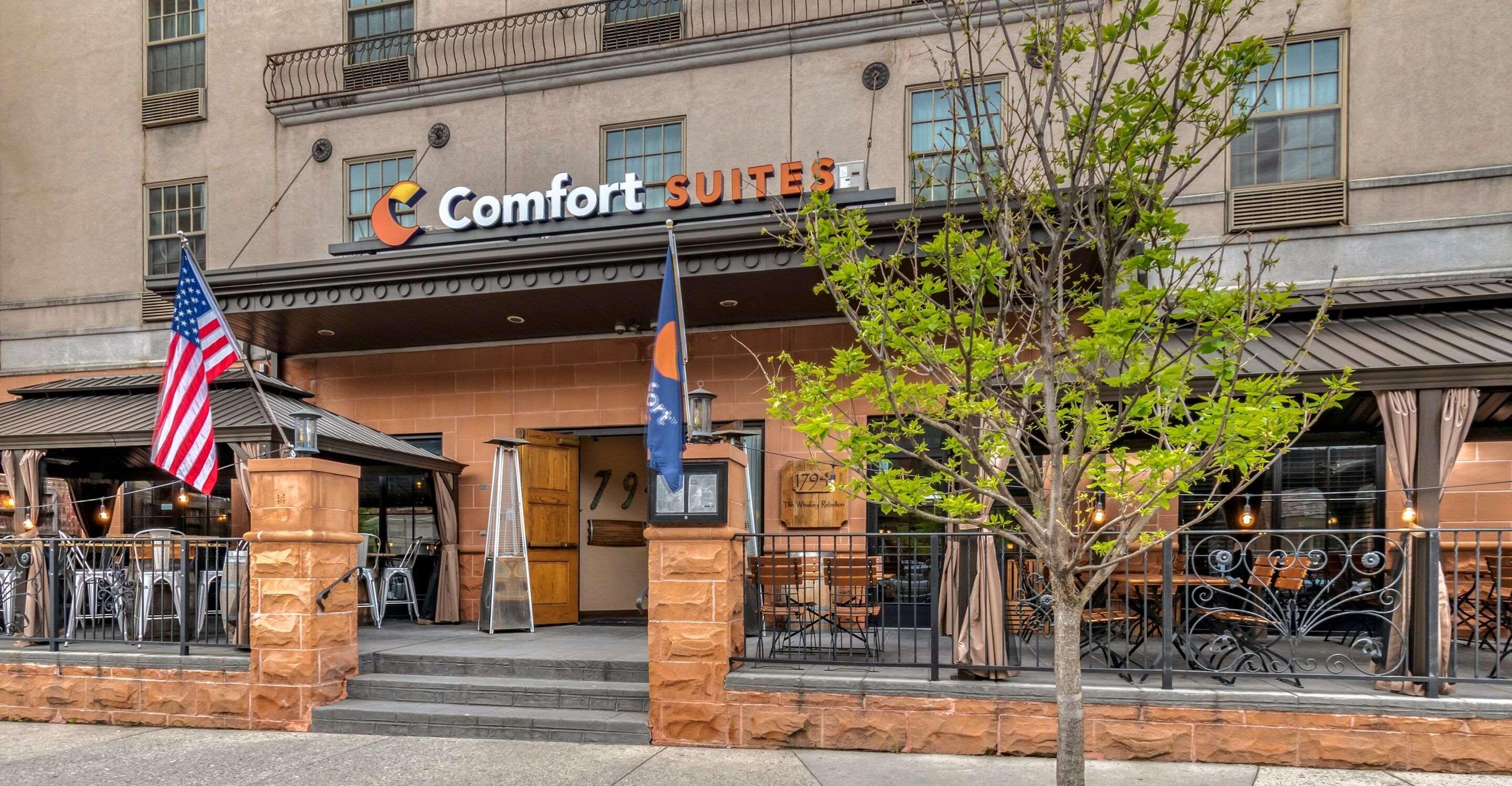 Comfort Suites Downtown Carlisle Exterior foto